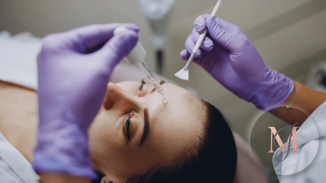 Retinol na twarz w gabinecie kosmetycznym