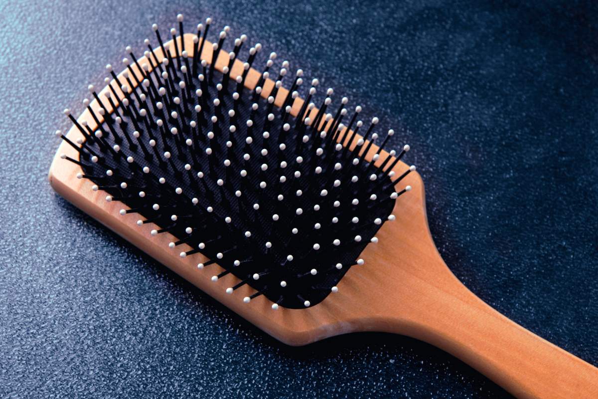 Szczotka do włosów klasyczna typu paddle brush