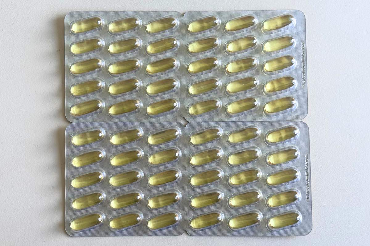Blistry z kapsułkami Olimp Omega 3 Gold