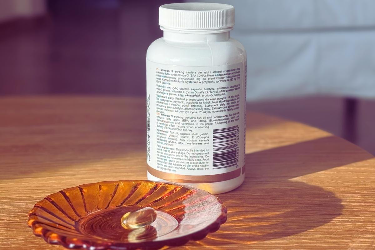Etykieta ze składem SFD Omega 3 Strong