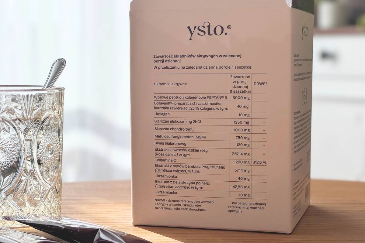 Zdjęcie przedstawia opakowanie suplementu diety Ysto Collagen Your Move z tabelą składu